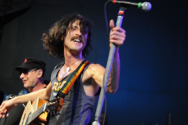 Gogol Bordello at Stubb's BarBQ, Austin, Texas April 14, 2011 - photo by Je