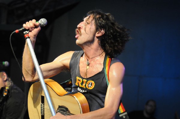 Gogol Bordello at Stubb's BarBQ, Austin, Texas April 14, 2011 - photo by Je