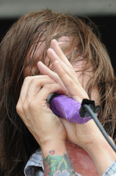 Greeley Estates on the Hurley Stage, Warped Tour, Verizon Wireless Amphithe