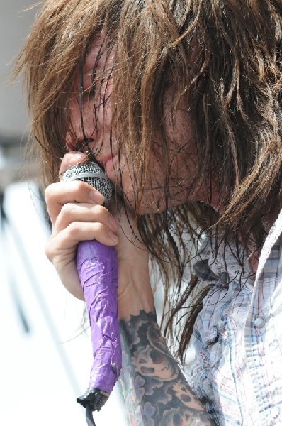 Greeley Estates on the Hurley Stage, Warped Tour, Verizon Wireless Amphithe