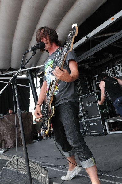Greeley Estates on the Hurley Stage, Warped Tour, Verizon Wireless Amphithe