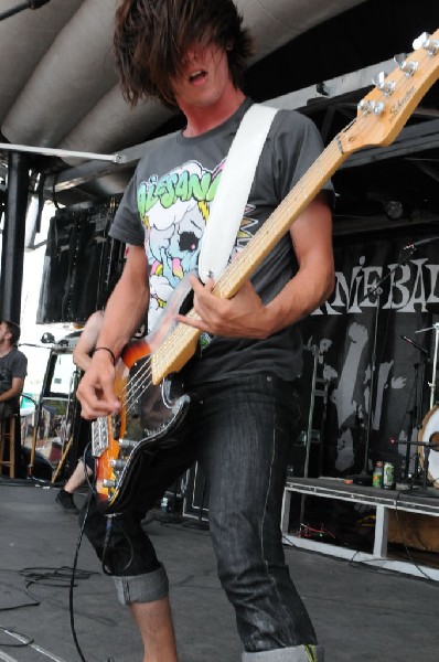 Greeley Estates on the Hurley Stage, Warped Tour, Verizon Wireless Amphithe
