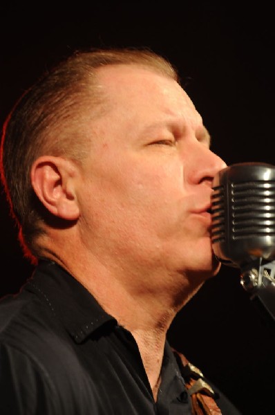 Reverend Horton Heat at Stubb's BarBQ, Austin, Texas 06/10/10 - photo by Je