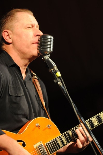 Reverend Horton Heat at Stubb's BarBQ, Austin, Texas 06/10/10 - photo by Je