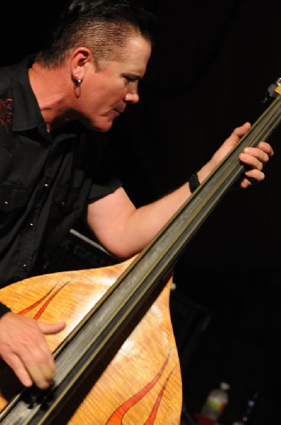 Reverend Horton Heat at Stubb's BarBQ, Austin, Texas 06/10/10 - photo by Je