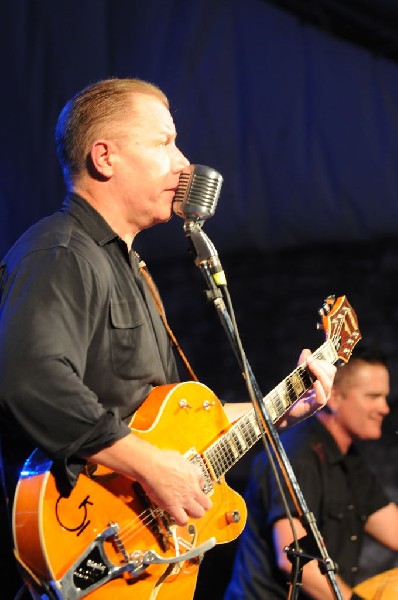 Reverend Horton Heat at Stubb's BarBQ, Austin, Texas 06/10/10 - photo by Je