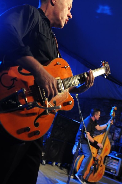 Reverend Horton Heat at Stubb's BarBQ, Austin, Texas 06/10/10 - photo by Je