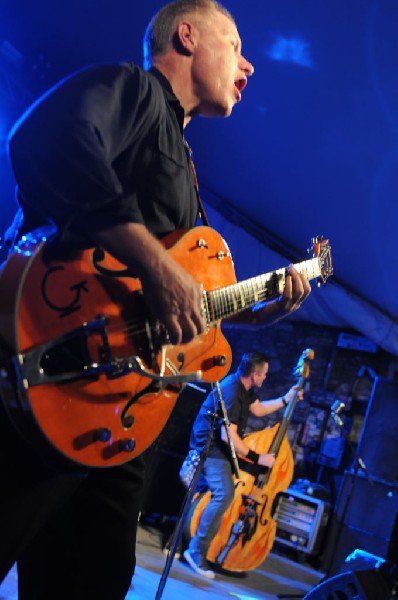 Reverend Horton Heat at Stubb's BarBQ, Austin, Texas 06/10/10 - photo by Je
