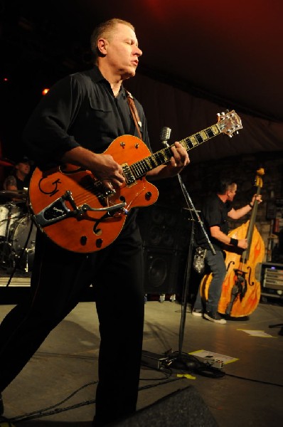 Reverend Horton Heat at Stubb's BarBQ, Austin, Texas 06/10/10 - photo by Je