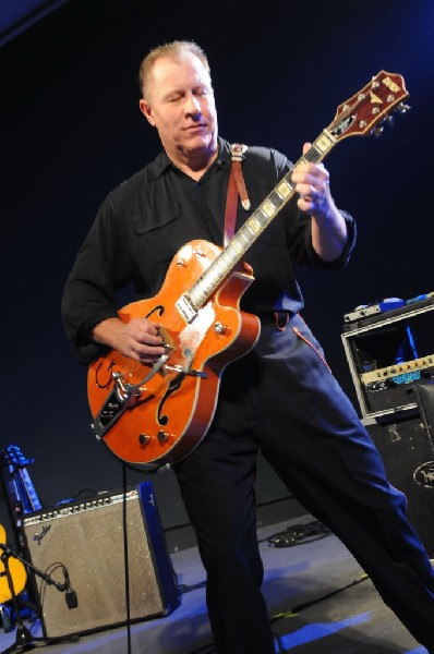 Reverend Horton Heat at Stubb's BarBQ, Austin, Texas 06/10/10 - photo by Je