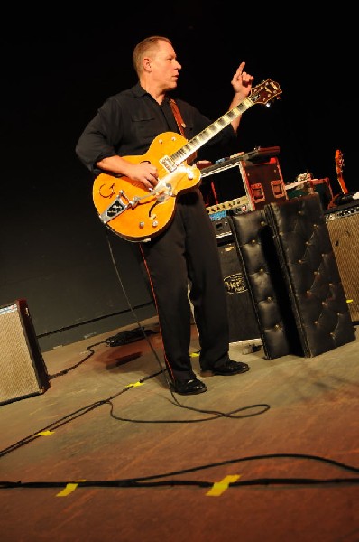 Reverend Horton Heat at Stubb's BarBQ, Austin, Texas 06/10/10 - photo by Je
