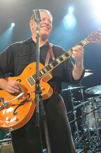 Reverend Horton Heat at Stubb's BarBQ, Austin, Texas 06/10/10 - photo by Je