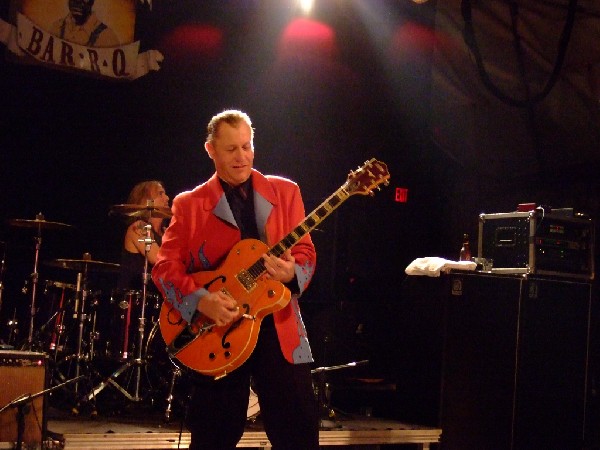The Reverend Horton Heat at Stubbs BarBQ, Austin, Tx