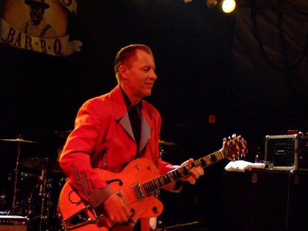 The Reverend Horton Heat at Stubbs BarBQ, Austin, Tx