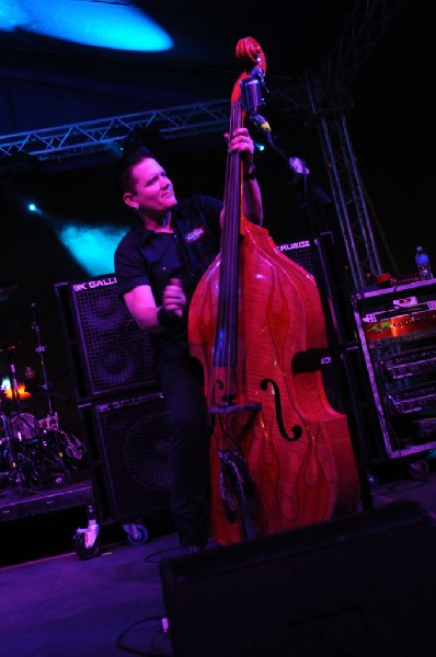 Reverend Horton Heat at the Freak Show Festival, Austin, Texas 10/23/10 - p