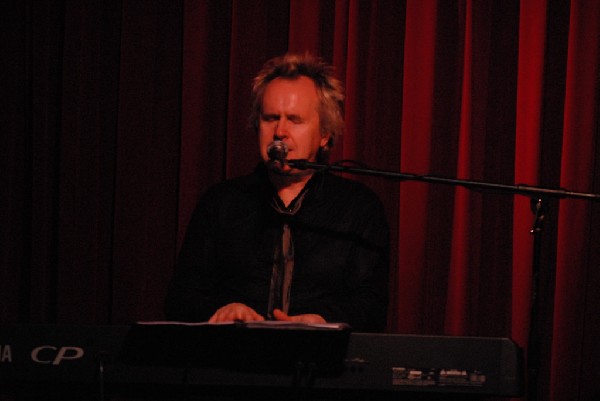 Howard Jones and Robin "The Itch" Boult at the Cactus Cafe, Austi