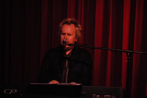 Howard Jones and Robin "The Itch" Boult at the Cactus Cafe, Austi