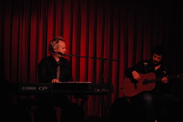 Howard Jones and Robin "The Itch" Boult at the Cactus Cafe, Austi