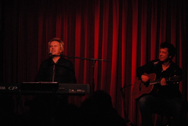 Howard Jones and Robin "The Itch" Boult at the Cactus Cafe, Austi