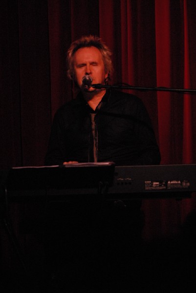 Howard Jones and Robin "The Itch" Boult at the Cactus Cafe, Austi