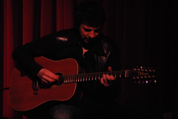 Howard Jones and Robin "The Itch" Boult at the Cactus Cafe, Austi