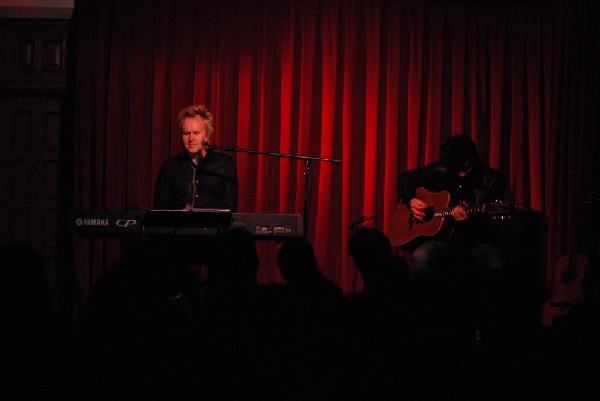Howard Jones and Robin "The Itch" Boult at the Cactus Cafe, Austi