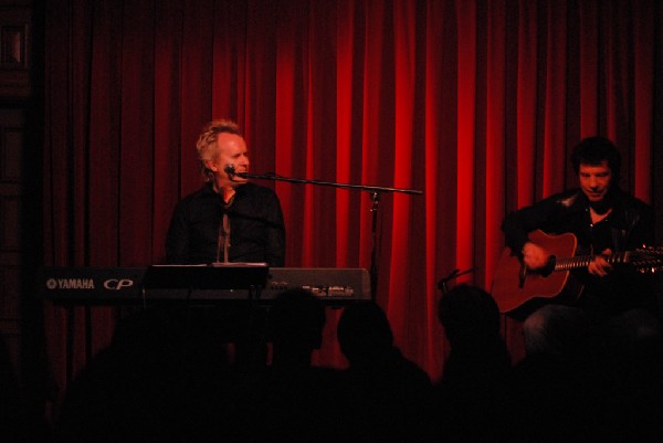Howard Jones and Robin "The Itch" Boult at the Cactus Cafe, Austi
