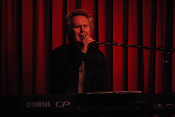 Howard Jones and Robin "The Itch" Boult at the Cactus Cafe, Austi