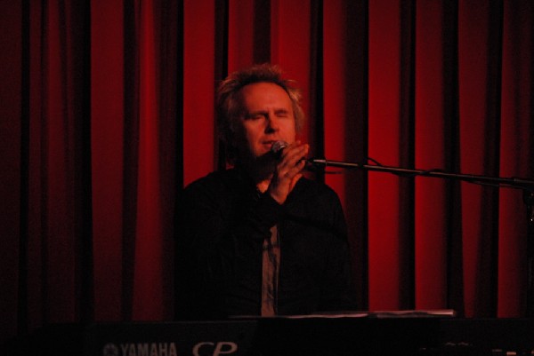 Howard Jones and Robin "The Itch" Boult at the Cactus Cafe, Austi