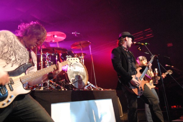 Hurt at La Zona Rosa, Austin, Texas