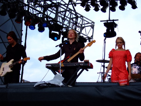 Husky Rescue at ACL Fest 2006, Austin, Tx