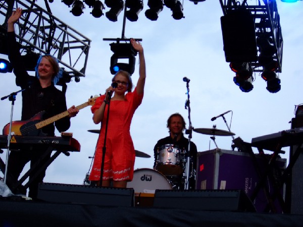 Husky Rescue at ACL Fest 2006, Austin, Tx