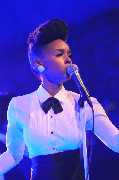 Janelle Monae at Stubb's BarBQ, SXSW 2009, Austin, Texas