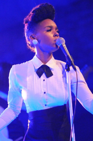 Janelle Monae at Stubb's BarBQ, SXSW 2009, Austin, Texas