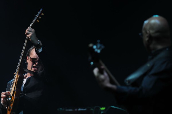 Joe Bonamossa at ACL Live at the Moody Theater, Austin, Texas 12/02/11 - ph