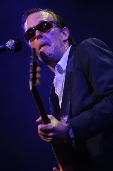 Joe Bonamossa at ACL Live at the Moody Theater, Austin, Texas 12/02/11 - ph