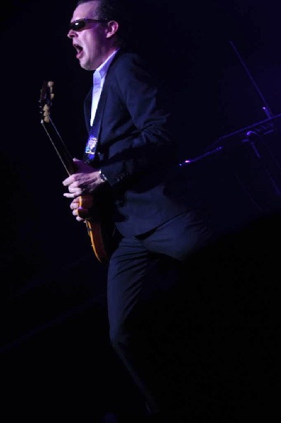 Joe Bonamossa at ACL Live at the Moody Theater, Austin, Texas 12/02/11 - ph