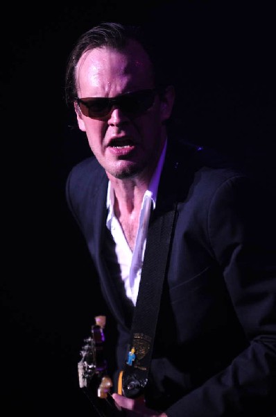 Joe Bonamossa at ACL Live at the Moody Theater, Austin, Texas 12/02/11 - ph