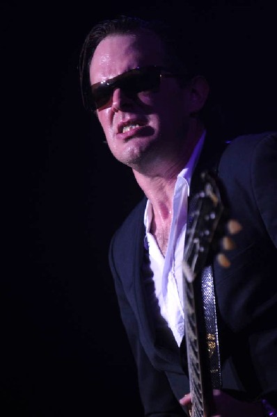 Joe Bonamossa at ACL Live at the Moody Theater, Austin, Texas 12/02/11 - ph