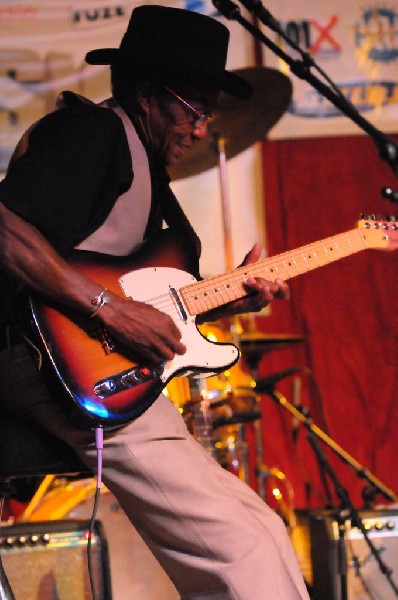Joe Doucet at Lamberts's BarBQ, Austin, Tx - SXSW 2008