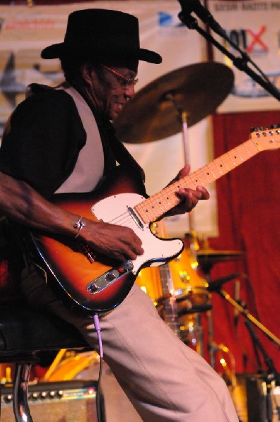 Joe Doucet at Lamberts's BarBQ, Austin, Tx - SXSW 2008