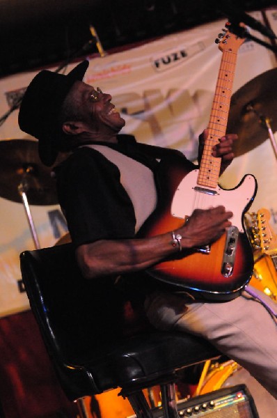 Joe Doucet at Lamberts's BarBQ, Austin, Tx - SXSW 2008