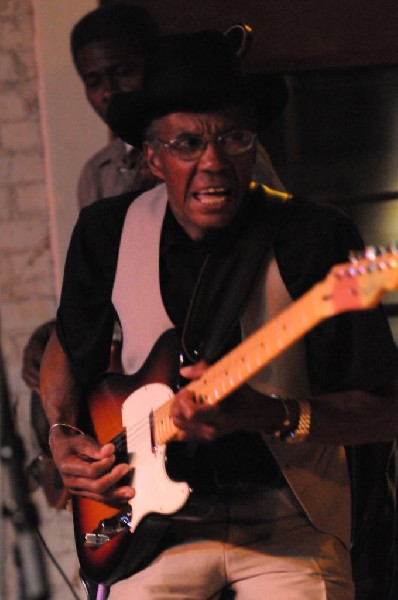Joe Doucet at Lamberts's BarBQ, Austin, Tx - SXSW 2008