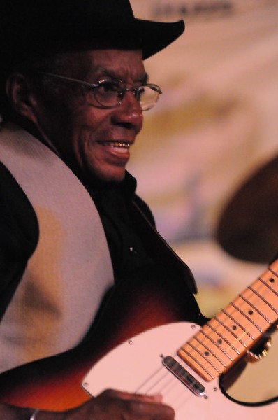 Joe Doucet at Lamberts's BarBQ, Austin, Tx - SXSW 2008