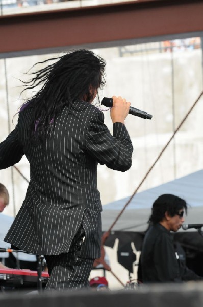 Jonathan Davis at Ozzfest 2008, Pizza Hut Park, Frisco, Texas
