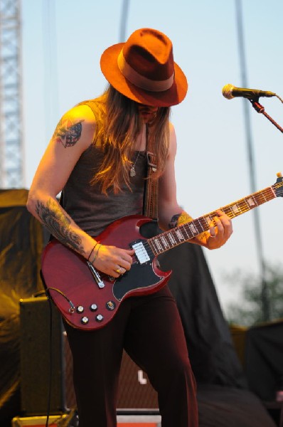 Jonathan Tyler & Northern Lights at The Backyard, Austin Texas (Bee Cav
