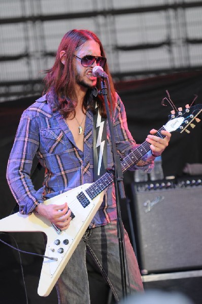 Jonathan Tyler & Northern Lights at The Backyard, Austin Texas (Bee Cav