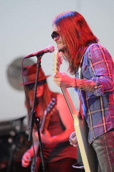 Jonathan Tyler & Northern Lights at The Backyard, Austin Texas (Bee Cav