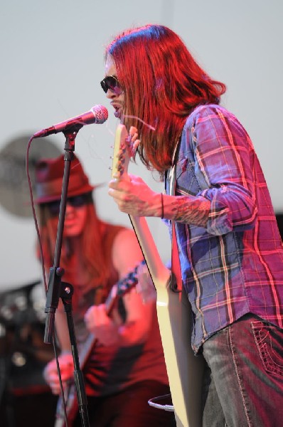 Jonathan Tyler & Northern Lights at The Backyard, Austin Texas (Bee Cav