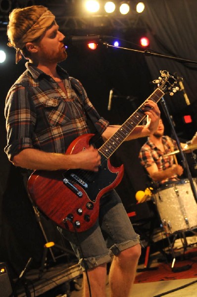 Jukebox The Ghost at Stubb's BarBQ, Austin, Texas April 7, 2011 - photo by